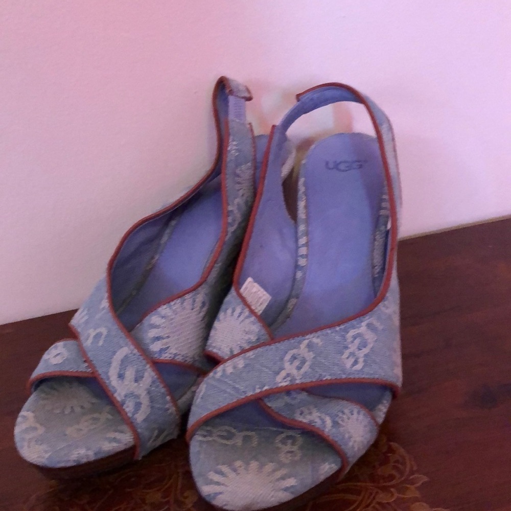This UGG